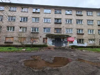 Нежилое помещение 9,5 кв.м, г. Ярославль, ул. Бахвалова, д. 3а, помещение 46, назначение: нежилое, общей площадью 9,5 кв. м, этаж - 1, существующие ограничения (обременения) права: не зарегистрировано, дополнительная информация: вход в нежилое помещение через подъезд жилого дома, вид ограничений и…