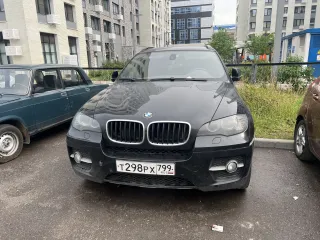 BMW X6 2010, автомобиль марки BMW модель X6 2010 г.в., VIN-номер X4XFG21120LN92107. С имуществом можно ознакомиться с 11:00 до 17:00 по адресу: г. Москва, ул. Бауманская, д. 44, стр. 1, 2 этаж, предварительно согласовав ознакомление по телефону: +79857227111.