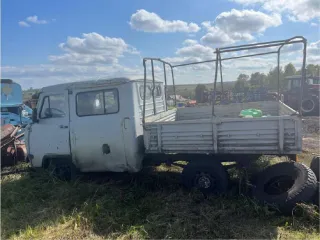 УАЗ 390945 2017 года, тип ТС: грузовой, бортовой. Год выпуска - 2017, VIN XTT390945H1214585, шасси (рама) № 390940Н0407384, кузов (кабина) № XTT390945H1214585, цвет: светло-серый неметаллик. Автомобиль находится в неисправном состоянии, не на ходу, в частично разукомплектованном состоянии, имеются…