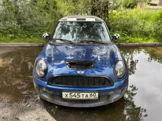 Mini Cooper S 2007 (WМW) КУПЕР S Синий 2007 г.в. Не заводится (предположительно сел аккумулятор)