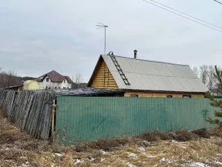 Дом 43,9 кв.м, участок 1010+/-11 кв.м, кадастровый номер 45:25:060303:445 и жилой дом площадью 43,9 кв.м, кадастровый номер 45:25:060303:265, расположенные по адресу: Курганская область, г.Курган, микрорайон Шепотково, ул.Городская, 7а. Залог ПАО Sberbank.