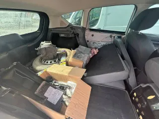 Ford Kuga, 2012 года, 140 л.с., идентификационный номер (VIN): WF0RXXGCDRCA33414, гос.номер М394ЕН761. Ознакомление с имуществом производится самостоятельно с момента публикации сообщения о продаже имущества и до окончания приема заявок. Пробег не установлен, так как машина не заводится, место…