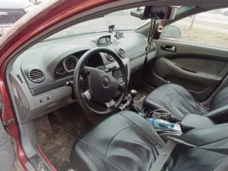 Chevrolet Lacetti 2007, VIN: KL1NF486J8K807752, гос.рег.знак В555ВМ199. Вследствие срока эксплуатации автомобиль может иметь существенные (по смыслу Закона РФ от 07.02.1992 N 2300-1 «О защите прав потребителей») недостатки.