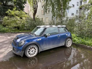 Mini Cooper S 2007 (WМW) КУПЕР S Синий 2007 г.в. Не заводится (предположительно сел аккумулятор)
