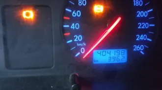 Volkswagen Passat, 1999 года, 101 лс, 410000 км, легковой автомобиль: Марка, модель: VOLKSWAGEN PASSAT; WIN: WVWZZZ3BZYP099800; Регистрационный знак: Е641КО147; год выпуска ТС: 1999; модель, № двигателя: ARMO12549; кузов № WVWZZZ3BZYP099800; цвет: голубой; мощность двигателя, кВт/л.с.: 74.29 (101)…
