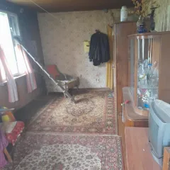 Жилой дом 56.5 м², Калужская область, Тарусский район, деревня Муковня, улица Дачная, дом 4. Кадастровый номер 40:20:030501:136, доля в праве 1/2. С момента начала приема заявок предоставляется возможность предварительного ознакомления с составом имущества и условиями продажи. С документами можно…