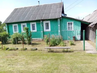 1/2 доли домов и земельных участков, 2103,7 кв.м, Новгородская обл. 1/2 доля дома и 1/2 доля земельного участка в Новгородской обл., еще 1/2 доля дома и 1/2 доля земельного участка в Новгородской обл., еще 1/2 доля на земельный участок, площадь 1600 кв.м., назначение: Земли населенных пунктов…