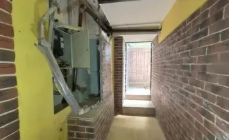 Нежилое помещение площадью 21,5 кв. м, расположенное по адресу: г. Москва, пер. Аптекарский, д. 8/2, стр. 1 (Подвал № 0). Назначение: свободное. Кадастровый номер: 77:01:0003011:3167.