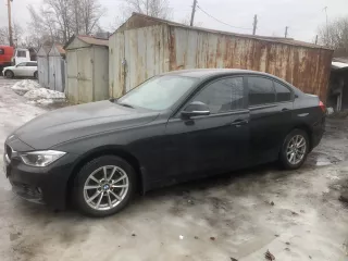 Автомобиль  BMW 320i, 2014 года выпуска,  VIN: X4X3B19490J121870 цвет черный, АКПП, задний привод