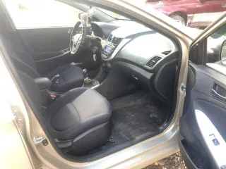 Hyundai Solaris, 2013 года, 123 лс, 312883 км. Легковой автомобиль, марка: ХЕНДЭ СОЛЯРИС, год изготовления: 2013, VIN Z94CU41DADR272012, пробег 312883 км. В связи с тем, что невозможно выяснить наличие обременений и иных ограничений, на имуществе возможно имеются ограничения, которые подлежат…