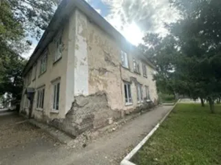 Здание Детской школы искусств, 409.6 кв.м и земельный участок 360 кв.м, Бугульма Имущественный комплекс в составе: - здание с кадастровым номером 16:46:030106:3965, площадью 409,6 кв.м., назначение: нежилое, наименование: здание «Детской школы искусств», по адресу: г.Бугульма, ул. М.Джалиля, д.38 и…