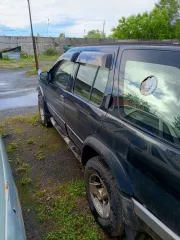 Nissan Terrano, 1989 г.в., черный. VIN отсутствует, ПТС 72 ОК 784143, госномер Т987МО55. Страна-изготовитель: Япония. Двигатель: дизельный, модель QG32, номер 007784A, мощность 150 л.с. (110.30 кВт), объем 3153 см³. Шасси отсутствует, кузов RR50003927. Транспортное средство не на ходу, салон…
