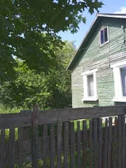 Доли дома и участка, здание 51.8 кв.м, участок 1127 кв.м, Костромская обл. 1/5 доля дома и 1/5 доля земельного участка в Костромской обл. еще 1/5 доля дома и 1/5 доля земельного участка в Костромской обл. еще Здание, кадастровый номер 44:08:060801:235, адрес: Костромская обл., Красносельский р-н…