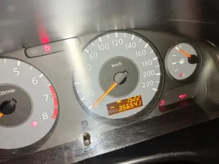 Nissan Almera Classic 2010 года, седан. VIN: KNMCSHLASBP812923. Двигатель QG16, номер 337940P, бензиновый, объем 1600 см³, мощность 78.7/107 л.с. Кузов KNMCSHLASBP812923, цвет серо-зеленый. ПТС 77 УЕ 472788, регистрационный номер М 295 ТМ 76.