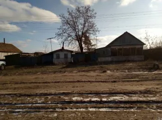 Дом 23 кв.м. и земельный участок 1816 кв.м. в Волгоградской обл. Жилое помещение, кадастровый номер: 34:15:120403:11, общей площадью 23 кв.м., земельный участок, кадастровый номер: 34:15:120403:37, общей площадью 1816 кв.м., расположенные по адресу: Волгоградская область, Ленинский район, п…