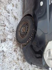 Chevrolet Aveo 2008 года выпуска, государственный номер Е903ЕВ60, VIN KL1SF48DJ8B221826. Находится по адресу: Псковская обл., г. Великие Луки, ул. Сибирцева, д. 41. Имеется арест, запрет регистрационных действий и залог. Цена 196265 рублей (без НДС), задаток 34700 рублей, шаг аукциона 3000 рублей.