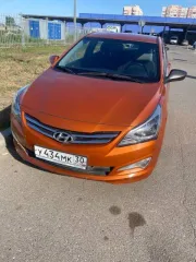 Hyundai Solaris 2015 года выпуска, гос номер У434МК30, VIN Z94CT51DBFR144817, приобретен в период брака, является совместно нажитым имуществом. Автомобиль находится в залоге у Совкомбанка.