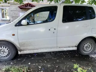 Daihatsu YRV, 2000 года выпуска, ГРЗ М477ЕС174, цвет белый, идентификационный номер JDAM201G000502029, мощность 90 (66.200) л.с. (кВт), рабочий объем 1298 см.куб, совместно нажитое имущество супругов. Автомобиль находится по адресу: г Каменск-Уральский ул Гвардейская, д 31. Запись на осмотр: Андрей…