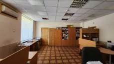 Стол пристенный физический с закрытой тумбой LAB-1200 PTT (Trespa), адрес: Санкт-Петербург, Ново-Никитинская ул., д. 17. Обременение: аренда в пользу АО «Метрострой Северной Столицы» на основании договора аренды движимого имущества №09 от 29.11.2021 на срок по 18.08.2025 (автопролонгация до…