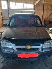 Chevrolet Niva 212300-55, 2010 модель: CHEVROLET NIVA212300-55; год выпуска: 2010, идентификационный номер VIN X9L212300A0298753; категория: В; модель, № двигателя № Z18XER20RZ8947; шасси рама отсутствует; кузов кабина прицеп X9L212300A0298753; ПТС № 70УС834642. Ознакомление с имуществом: можно…