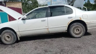 Nissan Cefiro, 1998 года, 155 лс, легковой автомобиль, номер двигателя VQZ0 00B069A, кузов № A32508943 (требуется ремонт двигателя, замков и стеклоподъемников с левой стороны, кузов-распил, коррозия по кузову, пороги гнилые, правая стойка вырвана и подварена)