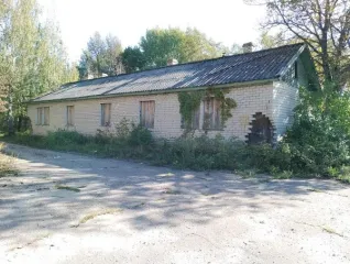 Земельный участок, административное здание и здание гаражей, 1132,2 м², по адресу: Псковская область, Палкинский район, п. Палкино, ул.Строителей, д.12. Год ввода в эксплуатацию: 1974. Вид ограничений и обременений: отсутствует. Общая площадь: 1132.2. Кадастровые номера: 60:14:0010210:2 |…