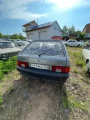 Автомобиль Лада Самара г/н Н114КХ124, 2010 года выпуска, серого цвета. Находится в Богучанском районе. Комплектность и состояние не проверялись, техническое состояние не проверялось. Многочисленные следы ржавчины, находится в частично разукомплектованном состоянии. Документы отсутствуют, наложены…
