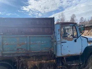 Автомобиль ГАЗ-33073 XTН33073Р1562114,  грузовой фургон,1993 года выпуска, категория ТС С, тип двигателя бензиновый, цвет голубой. 
Наличие ПТС транспортного средства (есть, нет, дубликат): есть 
Год выпуска: 1993 
Марка грузовика: ГАЗ 33073 
Модель грузовика: 511 115717 
Тип кузова грузовика…