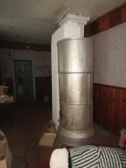 Кордон Кемозерского лесничества площадью 114.8 кв. м, расположенный по адресу: Вологодская область, Вытегорский район, сельское поселение Девятинское, поселок Депо, улица Заречная, дом 30А. Назначение: нежилое, количество этажей: 1. Под объектом расположен земельный участок площадью 1384 кв. м с…