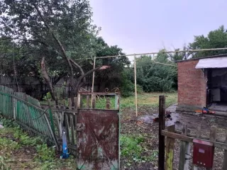 1/2 доля в праве собственности на жилой дом, кадастровый номер: 61:33:0000000:508, расположенный по адресу: Ростовская область, р-н Родионово-Несветайский, сл. Родионово-Несветайская, ул. Калинина, д. 3. Площадь: 171,2 м2. Количество этажей: 1. Год завершения строительства: 1985. Материалы наружных…