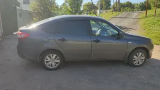 Lada Granta 219110 2018 легковой автомобиль: марка: Lada 219110, год изготовления: 2018, vin XTA219110K0302338, цвет: серебристо-темно-серый, двигатель модель 11186, номер 6735078