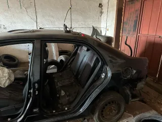 Toyota Corolla 2007 года, госномер Т936ТС69, VIN JTNBM58E702006985. Осмотр в Твери по предварительной заявке на au@bnikolaev.ru или по телефону 8-920-151-55-05 в рабочие дни с 10:00 до 16:00 по московскому времени.