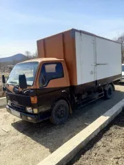 Грузовой автомобиль Mazda Titan 1990 года, шасси (рама) № WG64T102992. Пробег уточнять при осмотре.