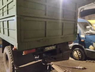 Прицеп бортовой грузовой 2000 г.в., VIN Х1J899440Y0000165, гос. номер: АМ762355. Местоположение: Омская область, село Благодаровка, ул. Центральная, дом 24. Состояние: Удовлетворительное (Бывшее в эксплуатации оборудование, требующее некоторого текущего ремонта или замены мелких отдельных частей).