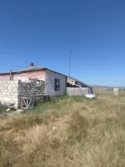Здание 129,6 кв.м, ст. Николаевская, Успенский район, Краснодарский край Здание (нежилое) бригадного дома S – 129,6 кв.м, КН 23:34:0301000:962, адрес: Краснодарский кр., Успенский район, ст. Николаевская, Территория промзоны
