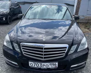 Лот №1 Транспортное средство Mercedes Benz E 300 4MATIC, идентификационный номер  VIN  WDD2120801A648031. Является предметом залога у ООО  Драйв Клик Банк .