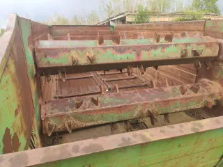 Кормораздатчик тракторный КТ-6 2013 года выпуска без документов. Ознакомление с имуществом по договоренности в месте его нахождения: Владимирская область, Кольчугинский район, деревня Павловка.