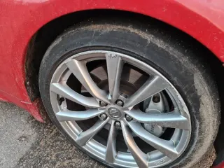 Nissan Skyline 2010 года, VIN CKV36-700080, госномер К622КСАВН. Автомобиль имеет повреждения: сколы на двери багажника, разбит правый передний фонарь, передний бампер имеет вмятины с правой стороны. Годный остаток. Имущество продается в том виде, в каком оно есть, и в случае продажи возврату/обмену…