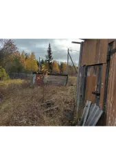 Жилой дом площадью 43.9 кв.м и земельный участок площадью 1615 кв.м. Адрес: Ленинградская область, Бокситогорский район, поселок Заборье, улица Кооперативная, дом 47. Кадастровый номер дома: 47:18:0424001:1356. Кадастровый номер участка: 47:18:0424001:22. Назначение участка: земли населенных…