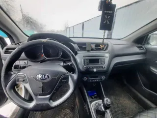 Kia Rio 2017, 123 лс, 225 000 км, VIN: Z94CB41BAHR464452 (в залоге за ПАО Банк «ЗЕНИТ»)