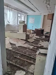 Нежилое здание школы 64:20:041101:323 и земельный участок 64:20:041101:117 - нежилое здание, расположенное по адресу: Саратовская область, Марксовский район, с. Яблоня, ул. Центральная, д. 15, общей площадью 2416,3 кв. м, кадастровый номер 64:20:041101:323. Земельный участок, расположенный по…