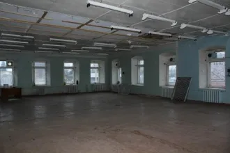 Здание женской гимназии и флигель, 1472.5 м², Костромская область. Объекты культурного наследия регионального значения: «Ансамбль, XIX в.: Здание женской гимназии. Здесь была создана первая комсомольская ячейка», 2-я четв. XIX - 80-е гг. XIX в.; 1919 г., назначение: нежилое, общая площадь 1373,3…
