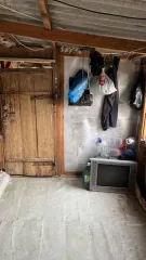 Жилой дом 38,5 кв.м и земельный участок 820 кв.м, Астраханская область, Енотаевский район, село Грачи, улица 1 Мая, дом 35. Назначение здания: жилое. Кадастровый номер дома: 30:03:040102:560. Земельный участок для личного подсобного хозяйства. Кадастровый номер участка: 30:03:040102:218.