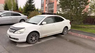 Nissan Tiida 2006, Легковой автомобиль марки Nissan Tiida, 2006 года выпуска, VIN отсутствует, № кузова NC11-117464, цвет серый, ГРЗ M514MT14, ПТС № 25 УМ 342059