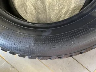 Marshal Izen-RV Stud 255/55 R18, 2015 г.в. Автомобильная зимняя шина, количество 4 шт., дата выпуска 28 неделя 2015 года, шины новые, не устанавливались, не эксплуатировались, производитель: Marshal, тип запчасти: автомобильная зимняя шина, состояние: дата выпуска 28 неделя 2015 года, шины новые…