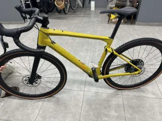 BMC URS LT One M. Велосипед BMC URS LT One размер М. Велосипед имеет признаки использования. Шаг аукциона 5% от начальной цены.