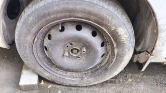 Lada Vesta 2018 года, 122.4 л.с., пробег 75560 км, автоматическая коробка передач. Цвет кузова белый. VIN: XTAGFL320JY210184. Двигатель: номер 21179 0046903, объем 1774 см³. Является залоговым имуществом.