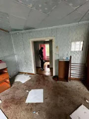 Жилой дом 99,5 кв.м с кадастровым номером 86:13:0101006:356 и земельный участок общей площадью 730 +/- 9,46 кв.м с кадастровым номером 86:13:0101006:85, расположенные по адресу: Ханты-Мансийский автономный округ - Югра, городской округ Нягань, город Нягань, улица Комарова, дом 37А. Ограничения прав…