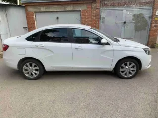 Легковой седан LADA VESTA, VIN XTAGFL440LY440LY440193, госномер С 583 АЕ 126 RUS, 2020 года выпуска, цвет белый, пробег 178 000 км, коробка автомат, двигатель Renault.