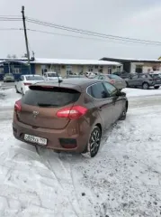 Kia JD Ceed 2016 Легковой автомобиль, марка: Kia, модель: JD Ceed, год изготовления: 2016 г.в., цвет: коричневый, VIN: XWEHN513GG0001503, ПТС: 39 ОР №292947, г/н: О889ХЕ198, разрешенная максимальная масса: 1840 кг, масса без нагрузки: 1428 кг. Автомобиль зарегистрирован на имя супруги должника –…